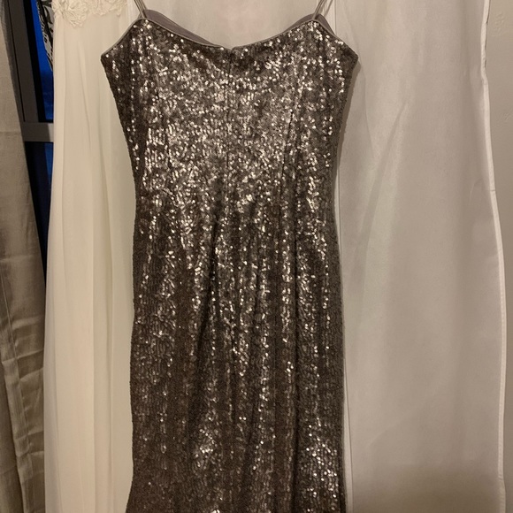 Size 4 silver sequinned L’wren Scott for Banana Republic dress. - Picture 3 of 5